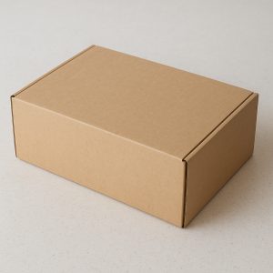 Caixa em cartão resistente, 32 cm